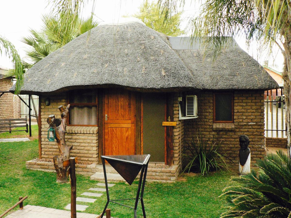 Country Lodge Upington Zewnętrze zdjęcie