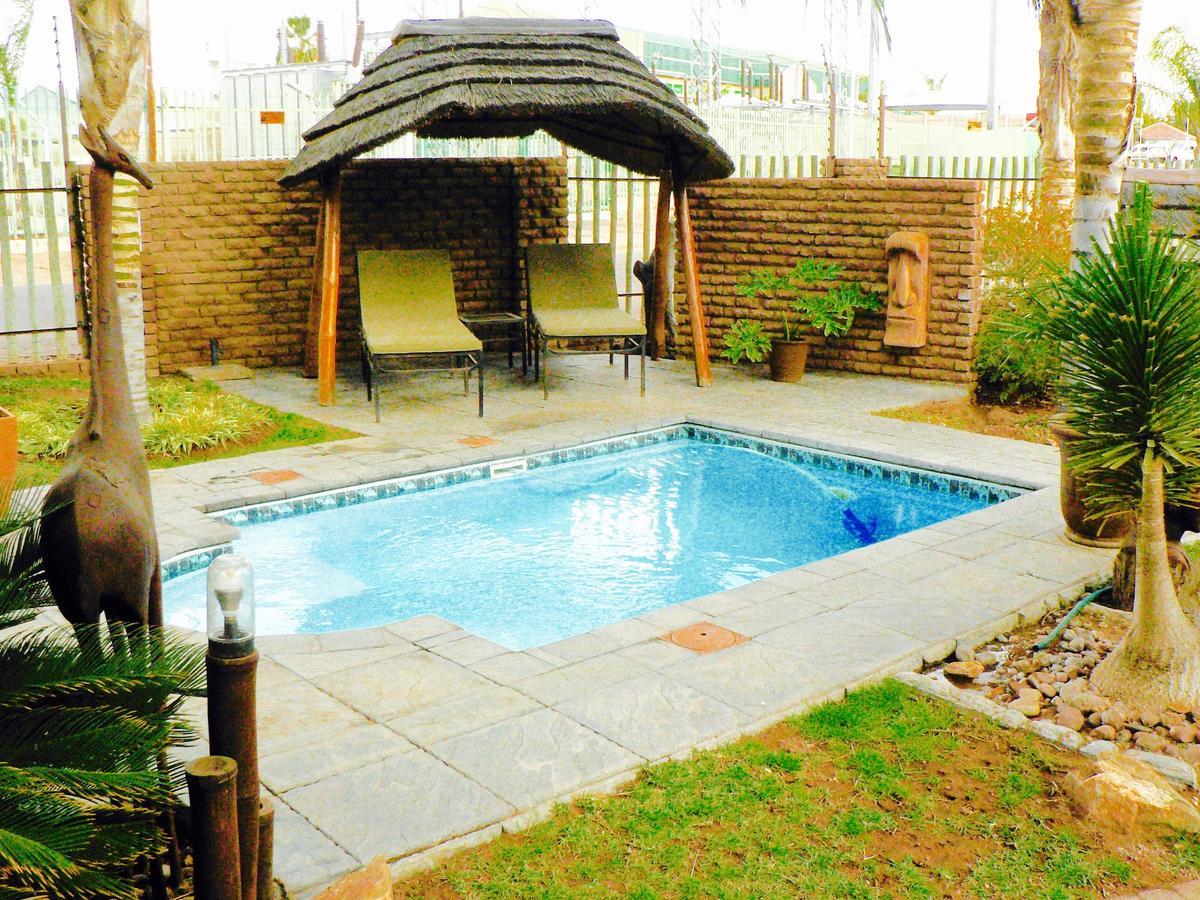 Country Lodge Upington Zewnętrze zdjęcie
