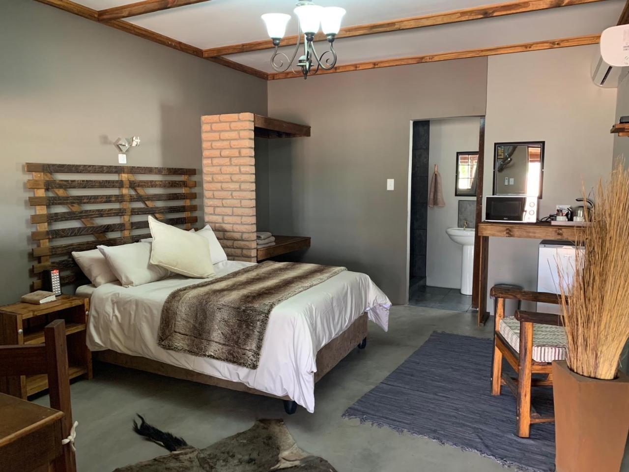 Country Lodge Upington Zewnętrze zdjęcie