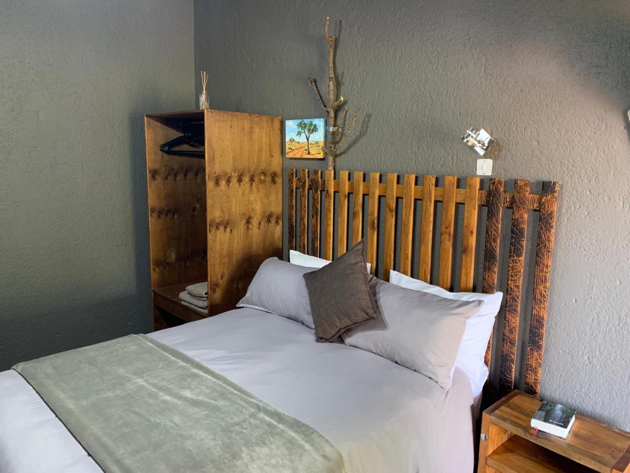 Country Lodge Upington Zewnętrze zdjęcie