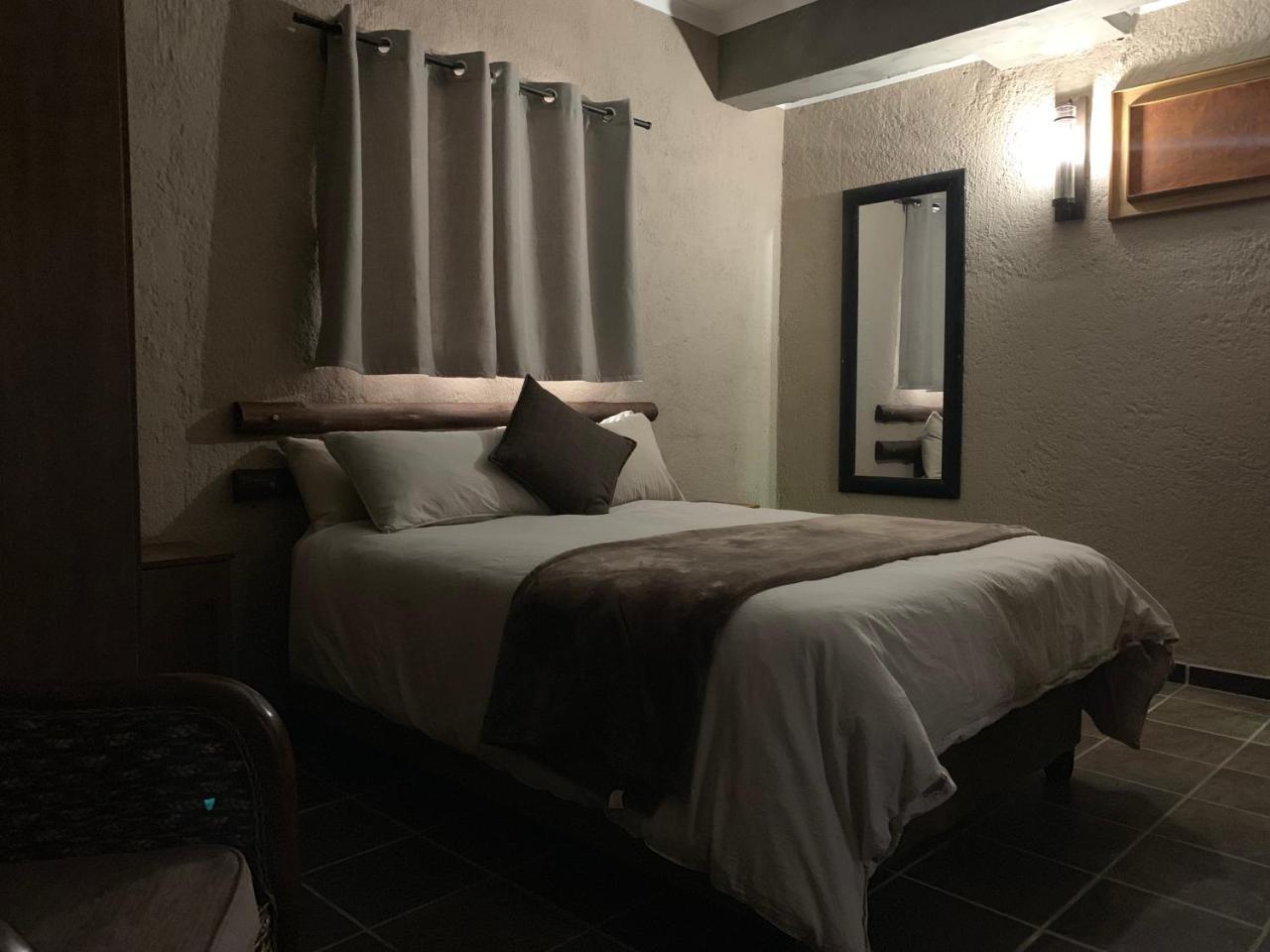 Country Lodge Upington Zewnętrze zdjęcie