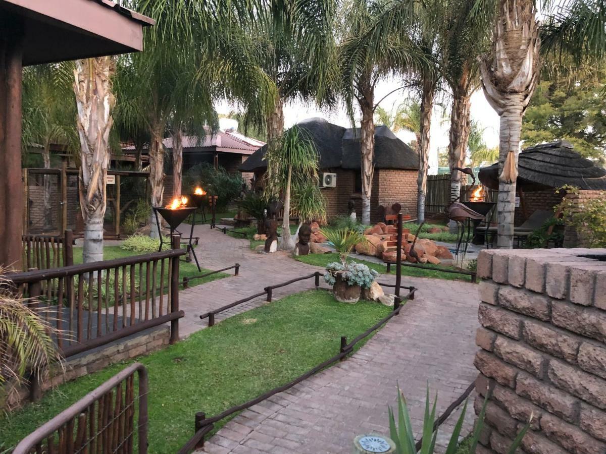 Country Lodge Upington Zewnętrze zdjęcie